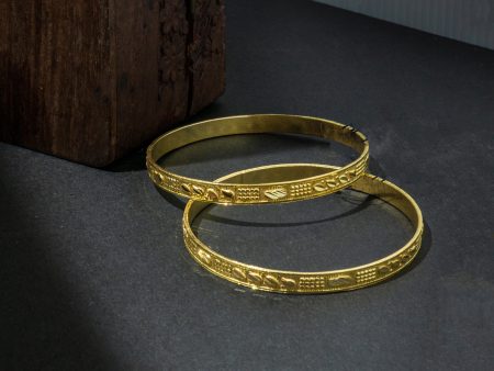 Gold Classic Bangle for Women For Cheap