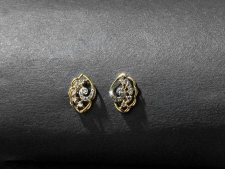 Diamond Stud Paranita Earring For Sale