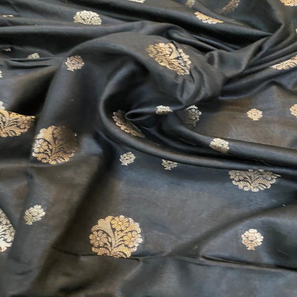 Attitude Black Handloom Crepe Banarasi Silk Saree Supply